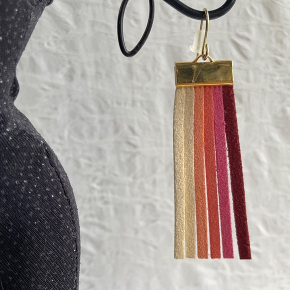 Leather Pierced Earrings Vintage Retro Style - Picture 3 of 4